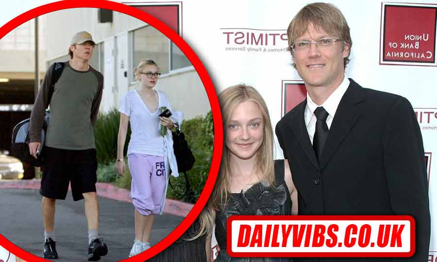 Steven Fanning with his family, father of Dakota Fanning and Elle Fanning